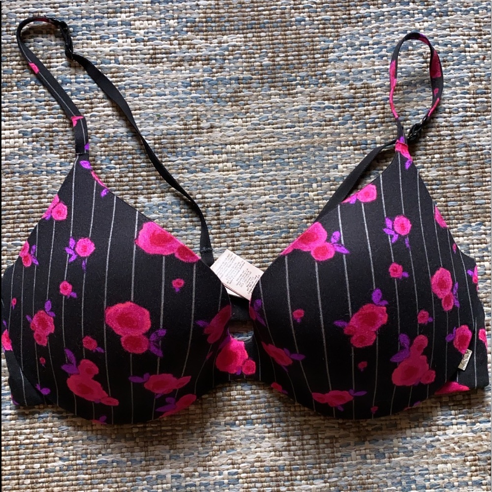3 for 25 item ⭐️ 34 C Flower Patten La Senza Bra